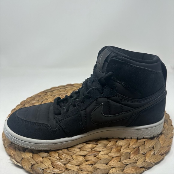 Jordan 1 Retro Sneakers High Strap Black Anthracite Size 10 Men's - Picture 2 of 8
